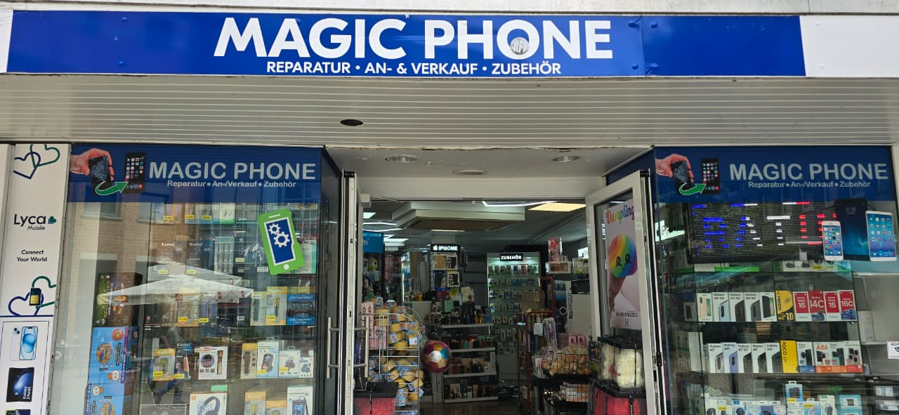 Smartphones displayed at the Magic Phone storefront